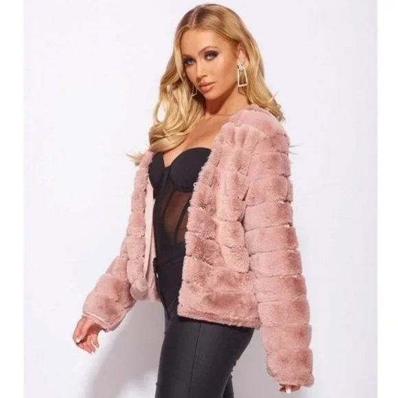 Pink Faux Fur Long Sleeve Collarless Paneled Jacket - Picture 10 of 15